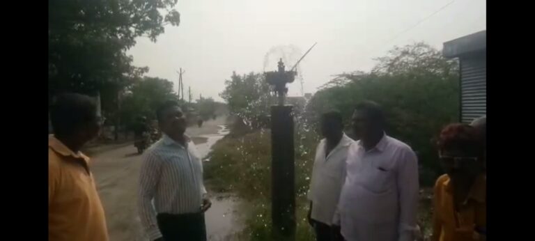 पाईप फुटल्याने हजारो लिटर पाणी वाया चांदवड