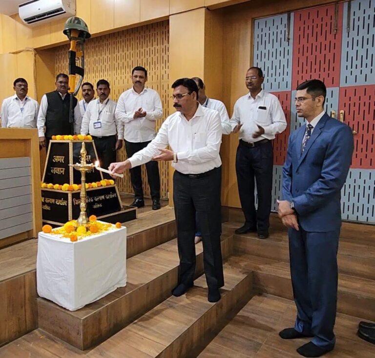 सशस्त्र सेना ध्वजदिन 2022 निधी संकलन शुभारंभ