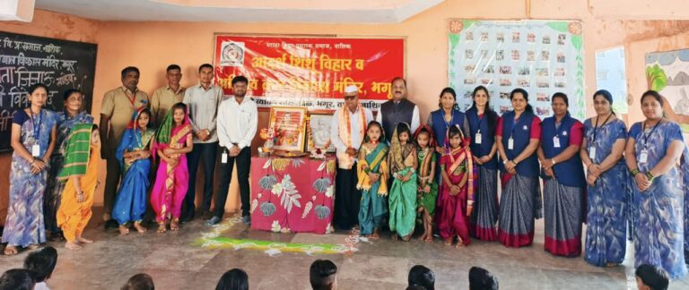 अभिनव बाल विकास मंदिर शाळेत राजमाता जिजाऊ, स्वामी विवेकानंद जयंती साजरी